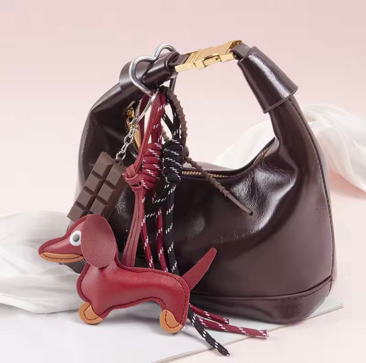 Schlüsselanhänger, Taschenanhänger und flauschige Deko