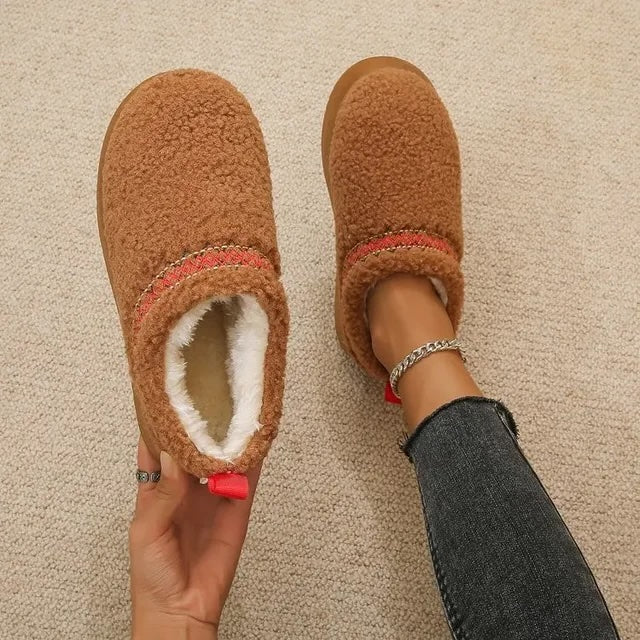 Braune Woll Slipper Damen – warme Winterhausschuhe mit Plateau Sohle TikTok Trend Teddy Schuhe