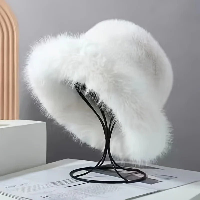 Fluffy Fluff Fellmütze - Cozy Wool Craft