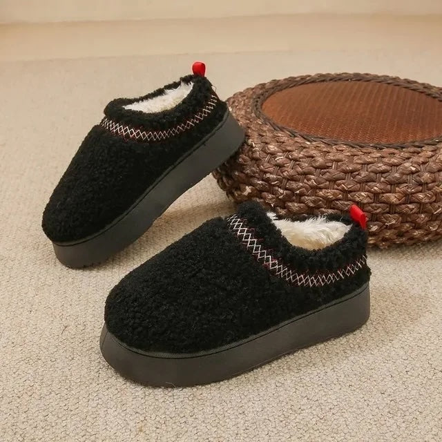 Hausschuhe Damen Schwarz – gefütterte Slipper aus Wolle mit dicker Sohle flauschiges Teddfell