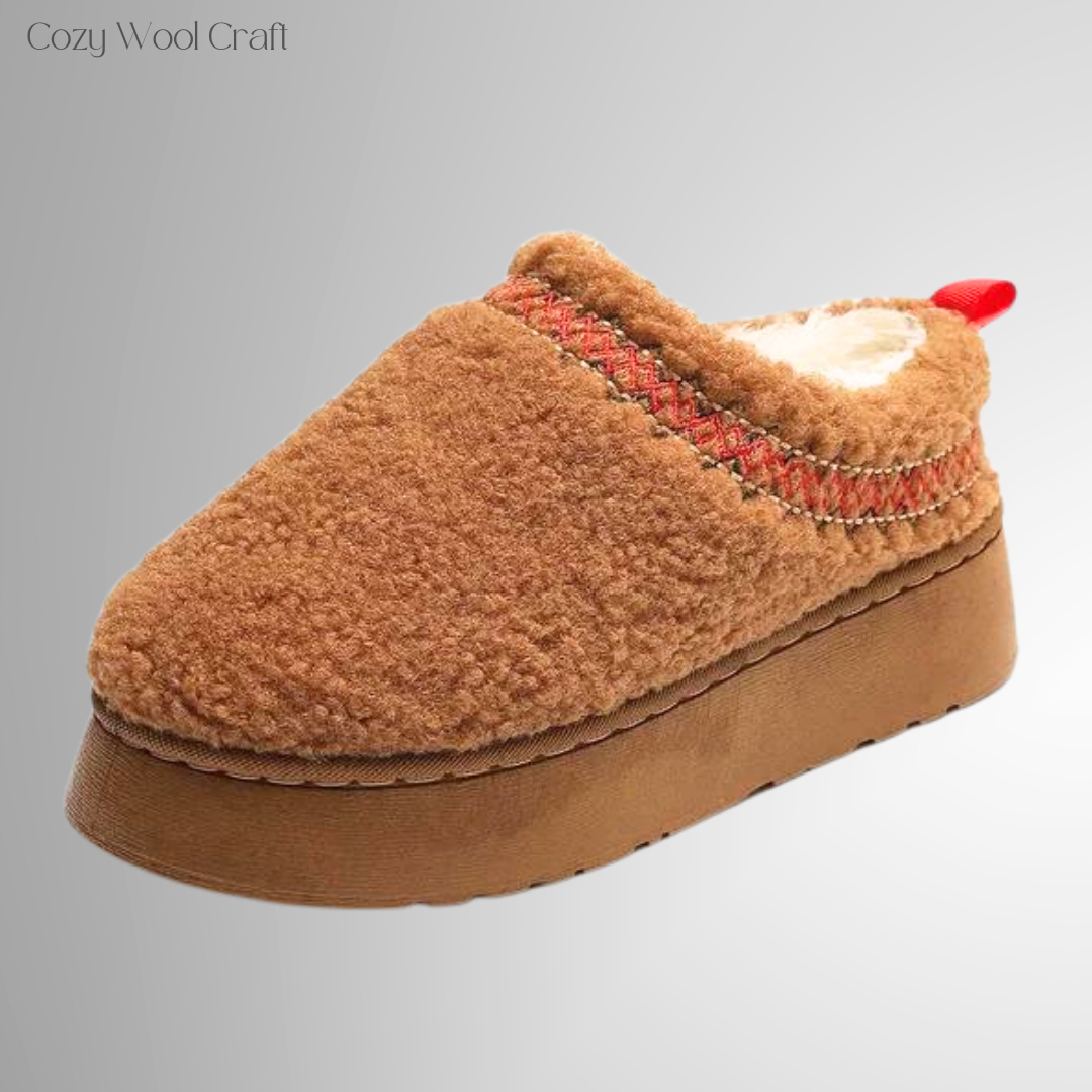Bequeme Slipper Damen Beige – gefütterte Hausschuhe für kalte Tage braun Teddy Fell