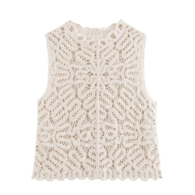 Detailaufnahme des Bayyy Häkel Sets von CozyWoolCraft – feines florales Häkelmuster in natürlichem Farbton für einen luftigen, stilvollen Sommerlook.
