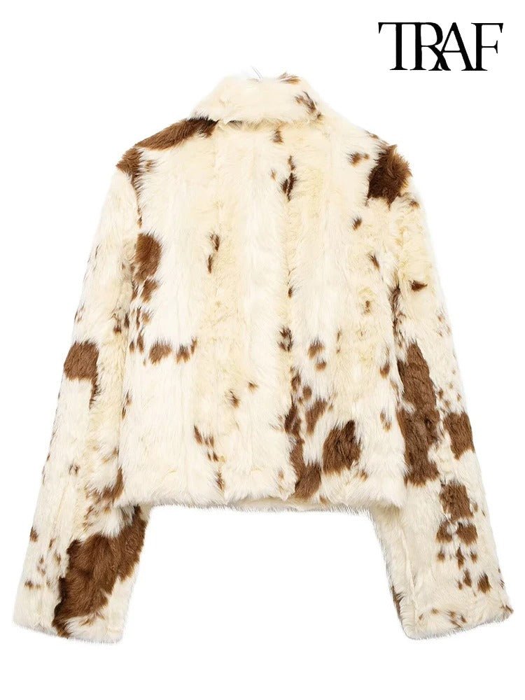 Trendige Cozy Cowyy Jacke – braun-weiße Kuhfell Kunstfelljacke mit Kragen