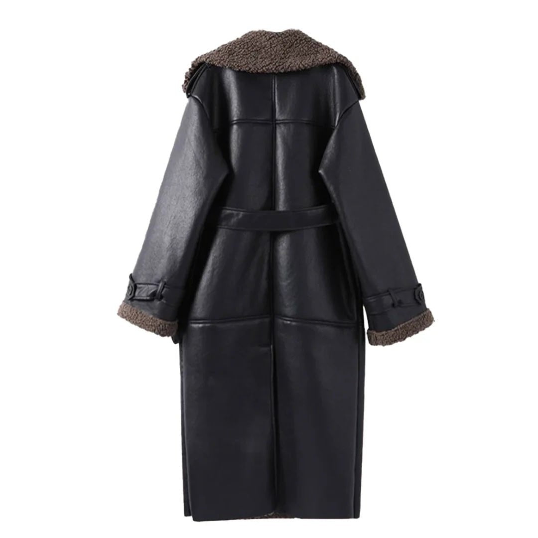 Black Sheepyy schwarzer Teddy Leder Mantel - Cozy Wool Craft