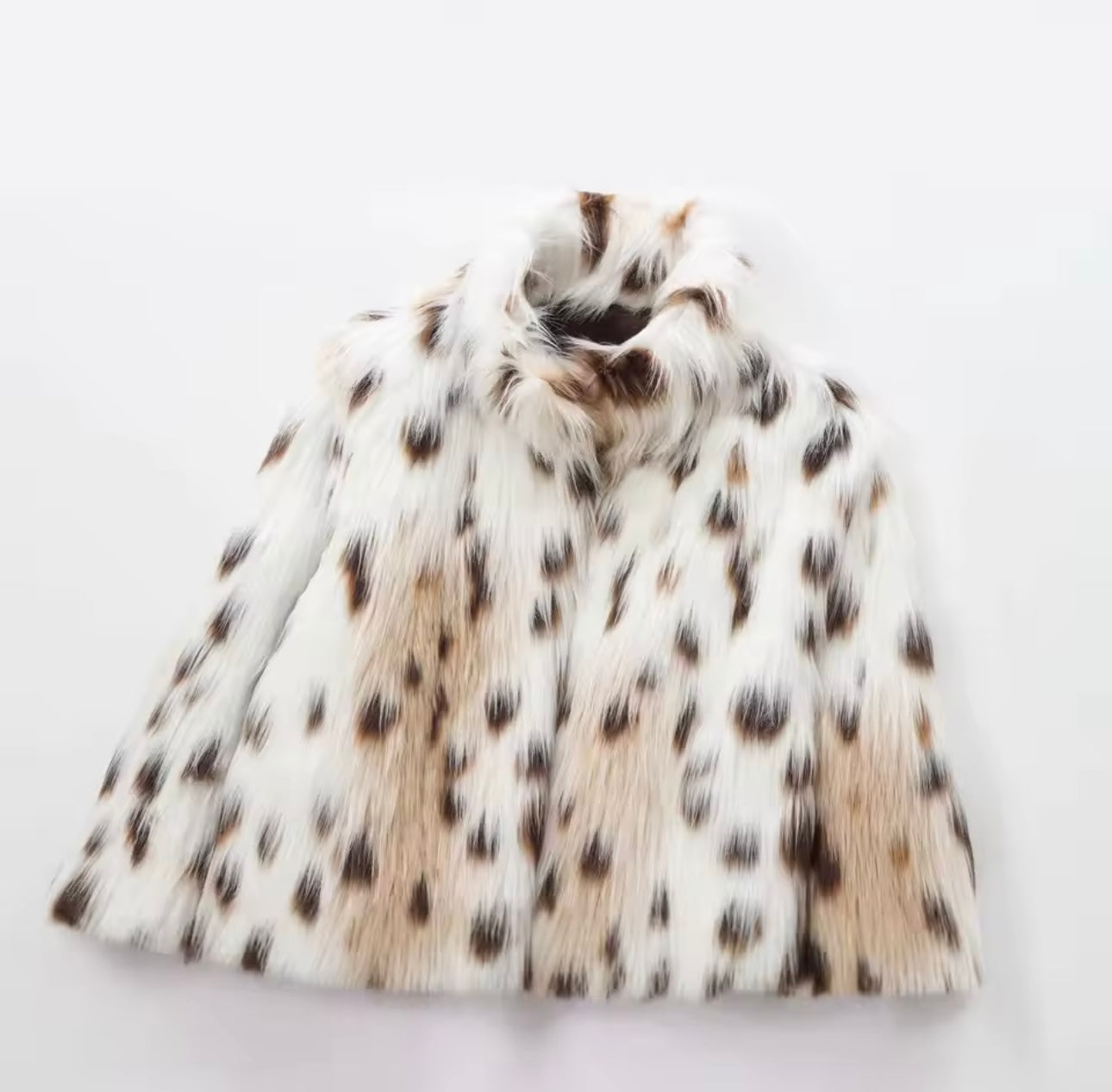 Modische Leopardyy Faux Fur Jacke – cozywoolcraft Streetstyle Highlight 2025 auf TikTok, Instagram & Pinterest